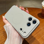 Titanium gray / iPhone 16 Pro