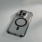 black / iPhone 16 Plus